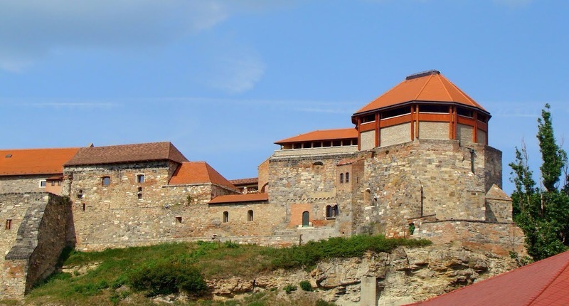 Castle_of_esztergom_hungary