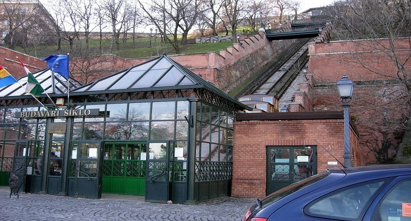 Castle_hill_funicular_hungary