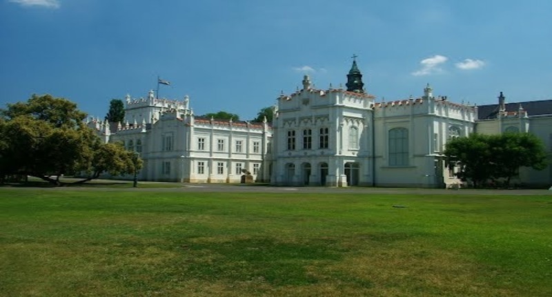 Hungary Brunswick Mansion, Martonvasar 