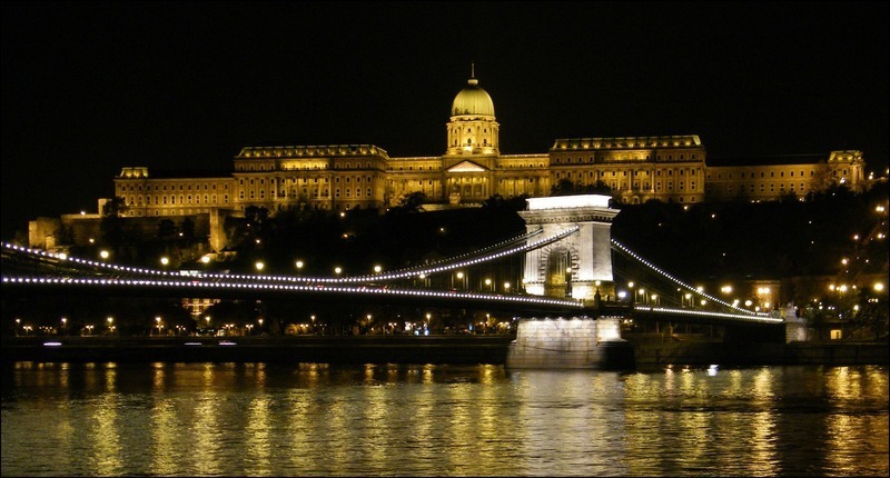 Budapest-chain-bridge-castle-hungary