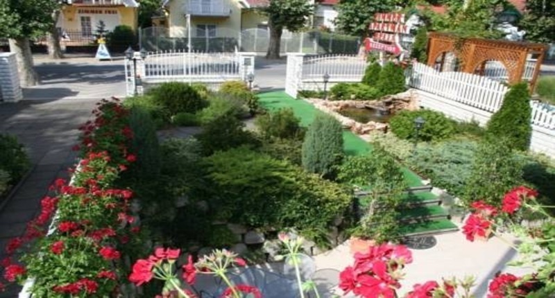 The_apartman_bella_hotel__siofok_garden